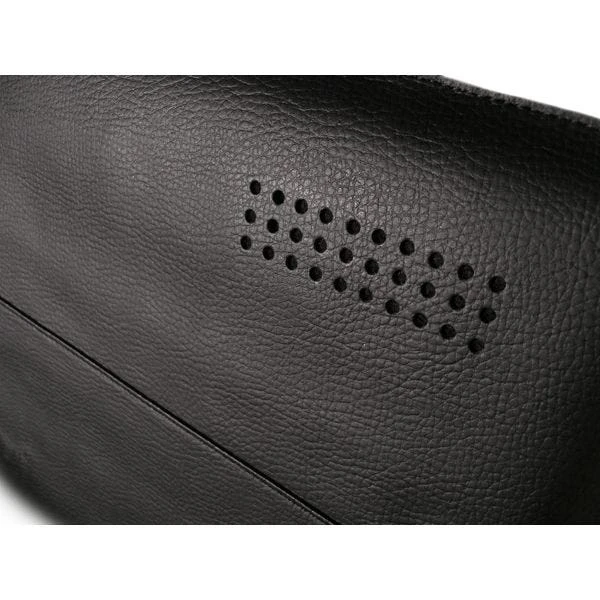 Civilian Manila 11 Leather Sleeve For MacBook Air 11" / Netbook Black 3 Civilian Manila 11 Leather Sleeve For MacBook Air 11" / Netbook Black - Image 3